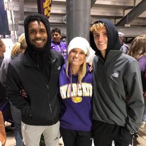 Meet your Posher, Amber